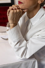 Load image into Gallery viewer, Maud Dainty Bobby Pin Shirt - White