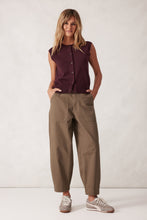 Load image into Gallery viewer, Weekender Pant | Deep Moss