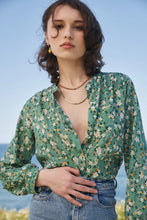 Load image into Gallery viewer, Amy blouse - green floral