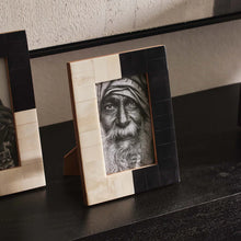 Load image into Gallery viewer, Harlequin Photo Frame 4 x 6