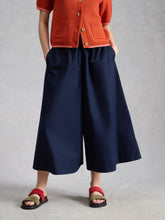 Load image into Gallery viewer, Lauryn Poplin Wide Leg Crop Pant | Dark Navy