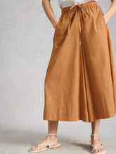 Load image into Gallery viewer, Lauryn Poplin Wide Leg Crop Pant | Mid Tan