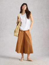 Load image into Gallery viewer, Lauryn Poplin Wide Leg Crop Pant | Mid Tan