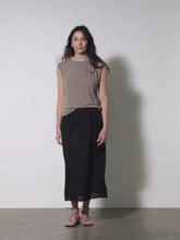 Load image into Gallery viewer, Yasmi Tee | Mud