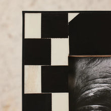 Load image into Gallery viewer, Corsa Photo Frame 4 x 6