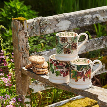 Load image into Gallery viewer, Hawthorn 1/2 Pint Mug