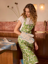 Load image into Gallery viewer, Heirloom Green Apron