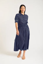 Load image into Gallery viewer, Ruby Ramie Shirt in Navy/Ivory Spot