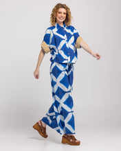 Load image into Gallery viewer, Maui Shirt | Block Print
