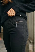Load image into Gallery viewer, Carla Naomi Deluxe Jeans | Black