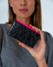 Load image into Gallery viewer, Compact Wallet | Black Crinkle