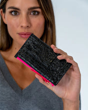 Load image into Gallery viewer, Compact Wallet | Black Crinkle