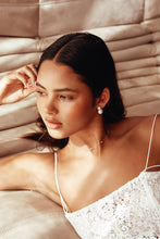Load image into Gallery viewer, Valentina Double Pearl Earring