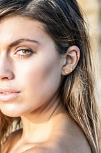 Load image into Gallery viewer, Kiss Hug Studs | Gold