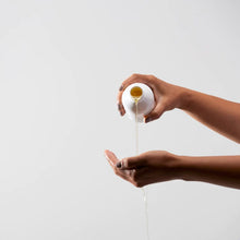 Load image into Gallery viewer, Rose Bath Oil