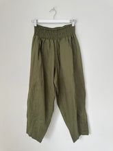Load image into Gallery viewer, Frankie Pant | Army Linen