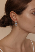 Load image into Gallery viewer, Louise Multi Blue Topaz Drop | Gold