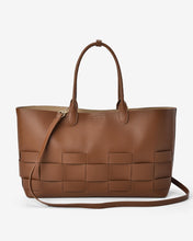 Load image into Gallery viewer, Kensington Tote | Tan Saffino