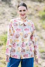 Load image into Gallery viewer, M.A.Dainty Actress Top | Roses