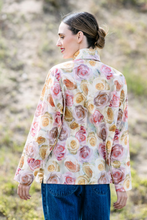 Load image into Gallery viewer, M.A.Dainty Actress Top | Roses