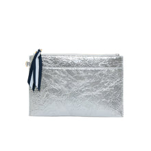 Load image into Gallery viewer, New York Coin Purse | Silver Crinkle