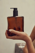 Load image into Gallery viewer, Hand and Body Wash | Byakudan | Amber 300ml