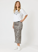 Load image into Gallery viewer, Le Marais Embroidered T-Shirt
