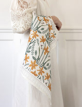 Load image into Gallery viewer, Daffodil 100% Linen Tea Towel