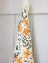 Load image into Gallery viewer, Daffodil 100% Linen Tea Towel