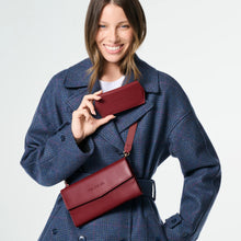 Load image into Gallery viewer, The Traveller 2.0 | Burgundy