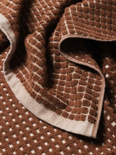 Load image into Gallery viewer, Nero Cotton Face Cloth | Paprika/Cream