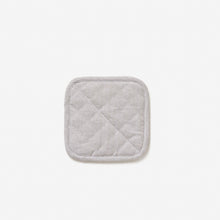 Load image into Gallery viewer, Quilted Pot Holder